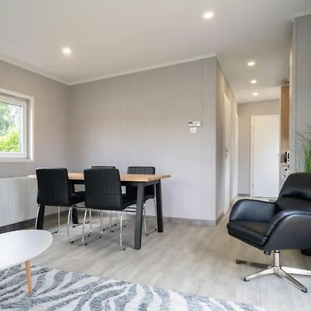 Recreatiepark Maas En Bos *