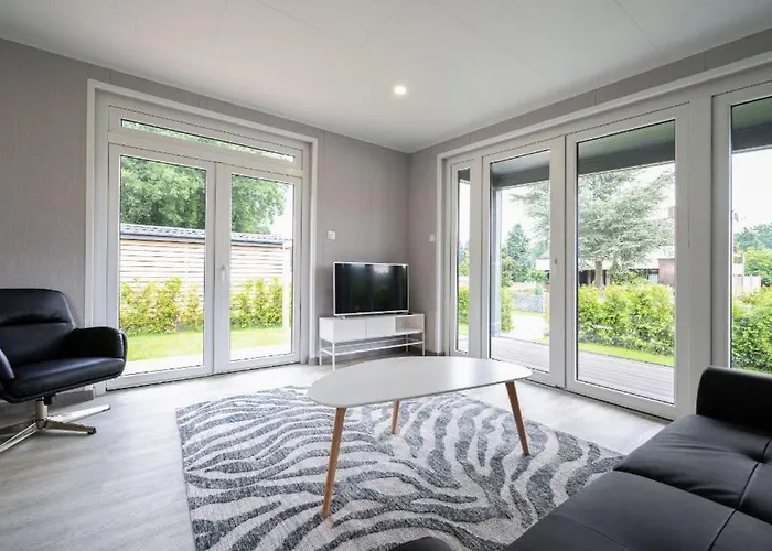 Recreatiepark Maas En Bos *