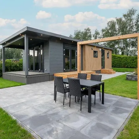 假日公园 Recreatiepark Maas En Bos *